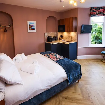 Fair Rigg By Cradel Haus - Ultra Luxury Lakes Homes, Pet Friendly, Parking & Ev Plug Apartment *