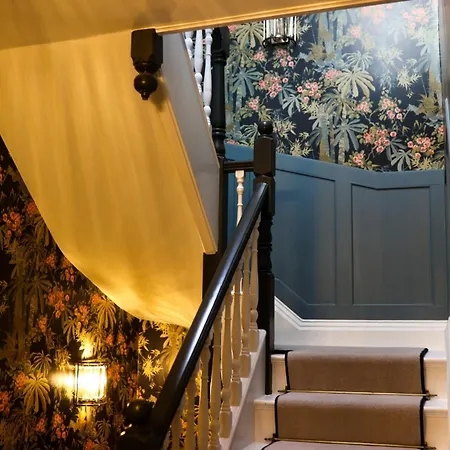 Fair Rigg By Cradel Haus - Ultra Luxury Lakes Homes, Pet Friendly, Parking & Ev Plug Apartment *