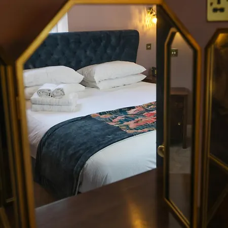 Fair Rigg By Cradel Haus - Ultra Luxury Lakes Homes, Pet Friendly, Parking & Ev Plug *