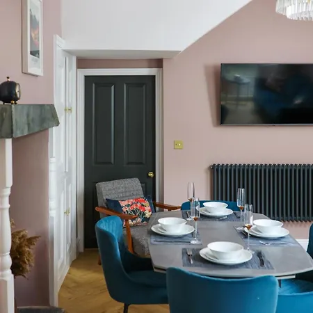 Fair Rigg By Cradel Haus - Ultra Luxury Lakes Homes, Pet Friendly, Parking & Ev Plug Apartment