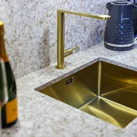 아파트 Fair Rigg By Cradel Haus - Ultra Luxury Lakes Homes, Pet Friendly, Parking & Ev Plug *