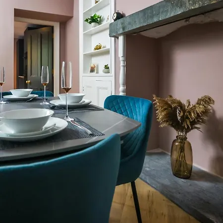 Апартаменты Fair Rigg By Cradel Haus - Ultra Luxury Lakes Homes, Pet Friendly, Parking & Ev Plug *